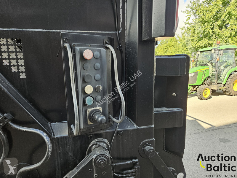 Komunálne vozidlo Volvo FM/FH62*