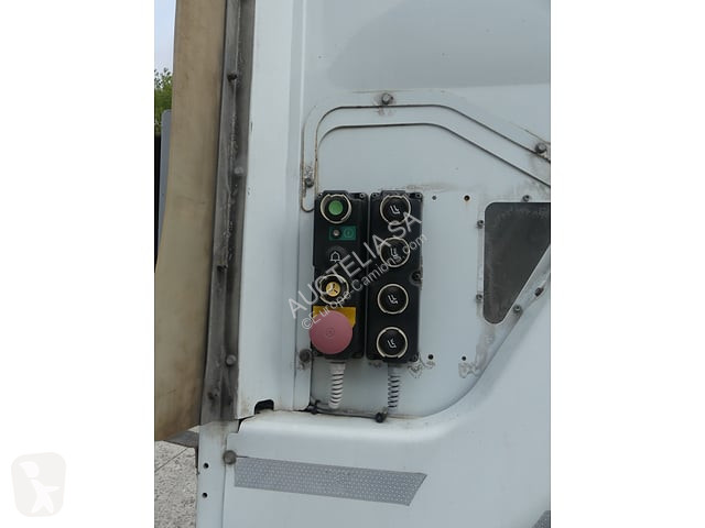 Vehículo de limpieza viaria Renault D19
