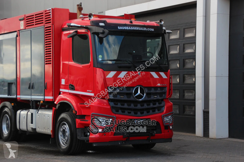 Gemeentevoertuig Mercedes 3251 RSP SAUGBAGGER 2020