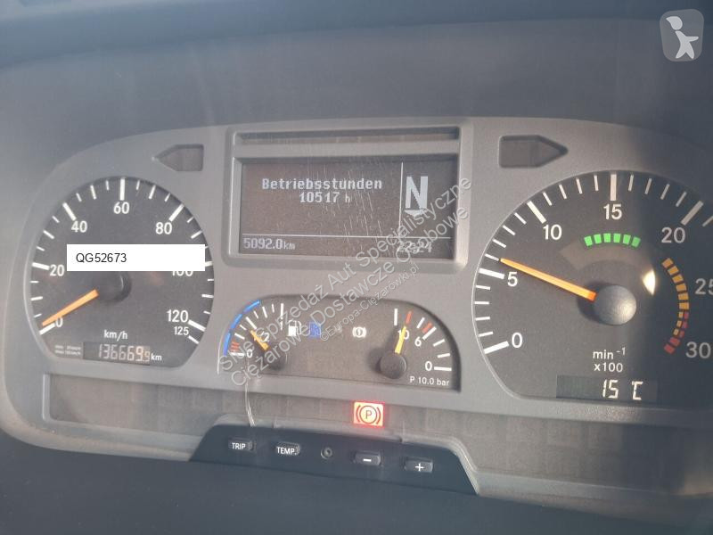 Utilaje pentru drumuri Mercedes 1829 Zamiatarka...