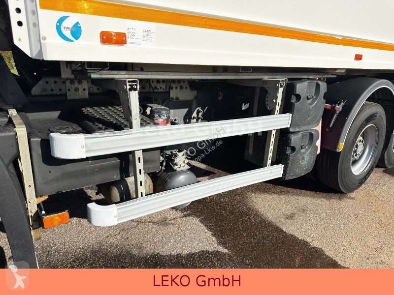 آلة لصيانة الطرق Renault C380 Lenkachse