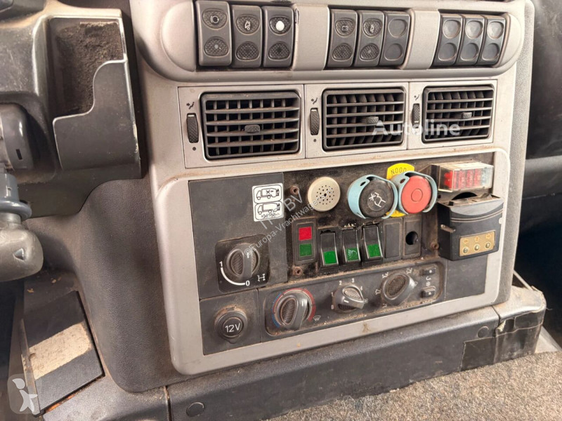 Útfenntartó-és-karbantartógép Iveco 310 6X2 TOP...