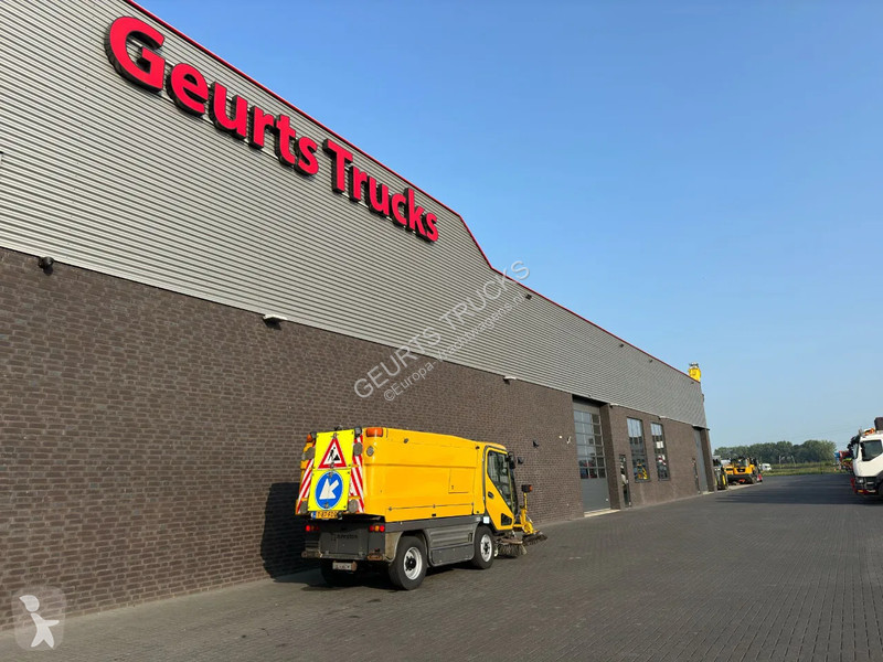 Gemeentevoertuig Johnston CX400 SWEEPING TRUCK/...