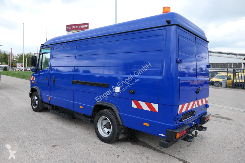 Nyttofordon Mercedes Vario 816 D...