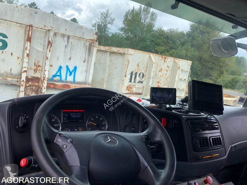 Silniční stroje Mercedes AXOR