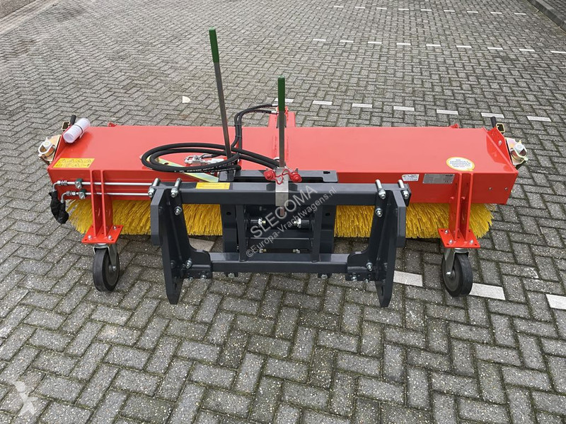 Vägmaskiner  K600-240 Veegmachine