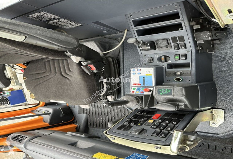 Utilaje pentru drumuri Mercedes U400