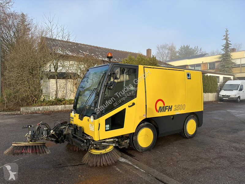 Gemeentevoertuig Aebi Schmidt MFH 2500...