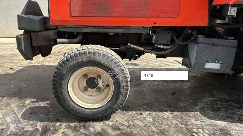 Silniční stroje Kubota F2400