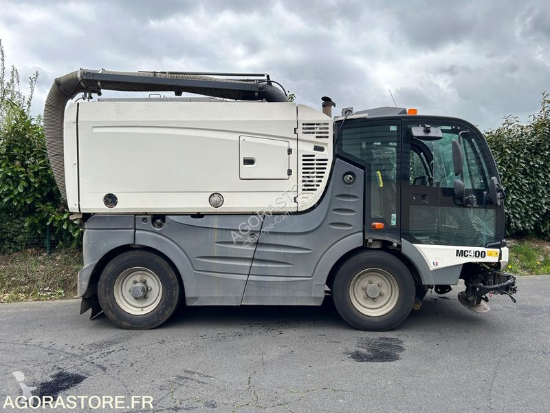 Gemeentevoertuig Mathieu GRAND AZURA MC 400