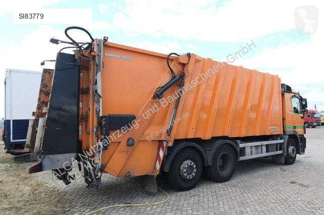 Utilaje pentru drumuri Mercedes 2532 L 6x2,...