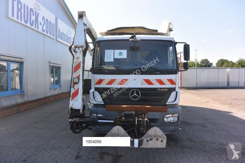 Utilaje pentru drumuri Mercedes