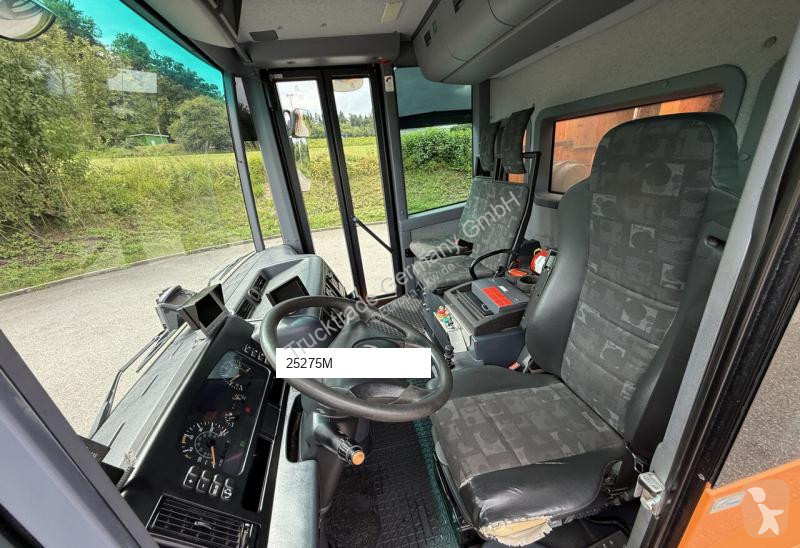 Silniční stroje Mercedes 2633
