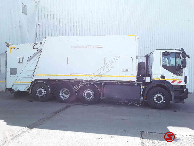 Utilaje pentru drumuri Iveco 330 gas 67000 km TOP