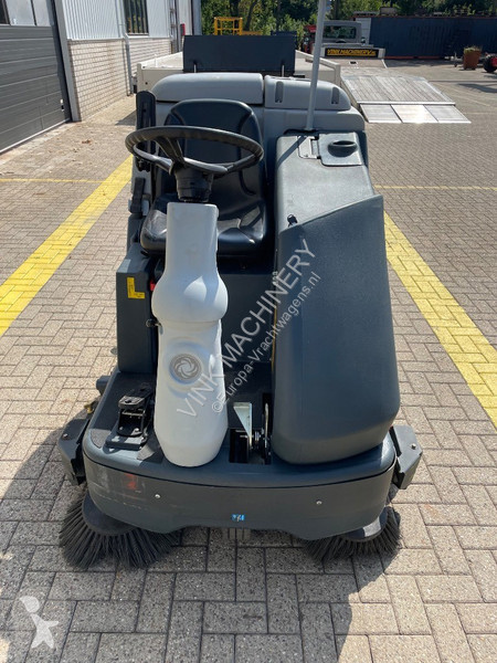 Gemeentevoertuig Nilfisk SC 6500 1300C