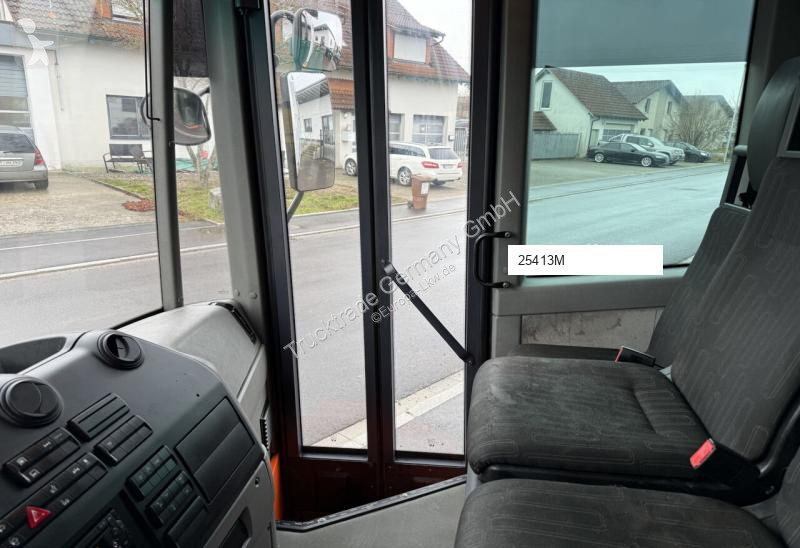 Коммунальная техника  Mercedes 2635