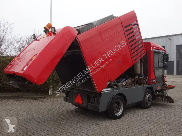 آلة لصيانة الطرق Ravo 540 SWEEPER,EURO5,AIRCO