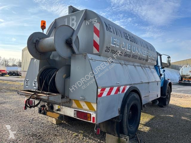 آلة لصيانة الطرق Berliet 160