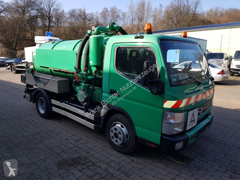 آلة لصيانة الطرق Mitsubishi Fuso Saugwagen,...
