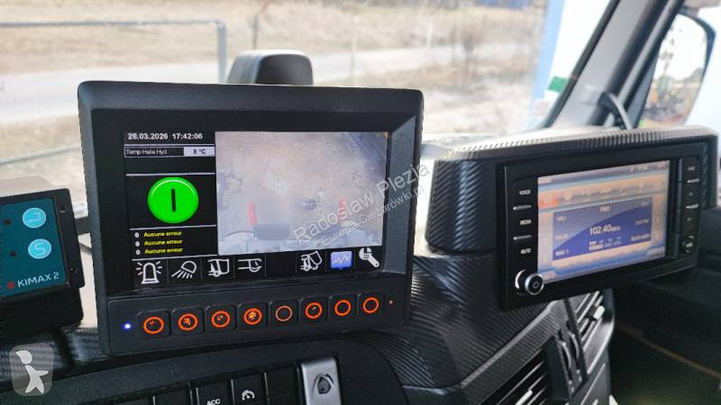 آلة لصيانة الطرق Iveco