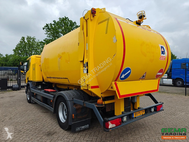 آلة لصيانة الطرق Scania P 230 B 4X2 Euro5 Day...