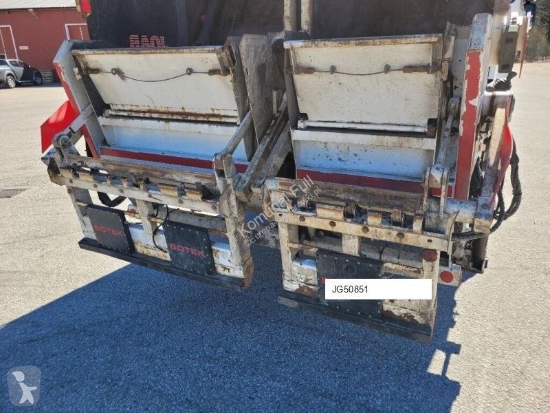 آلة لصيانة الطرق Scania P280