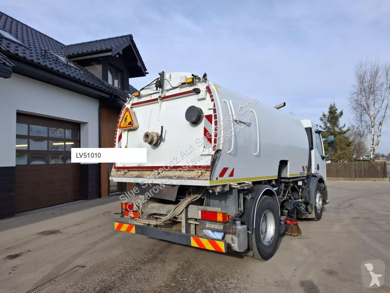 آلة لصيانة الطرق Renault 260