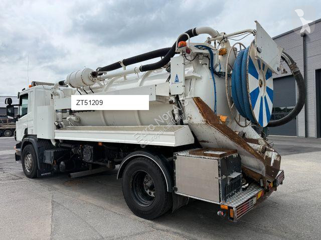 Maskine til vejarbejde  SCANIA P270 4x2...