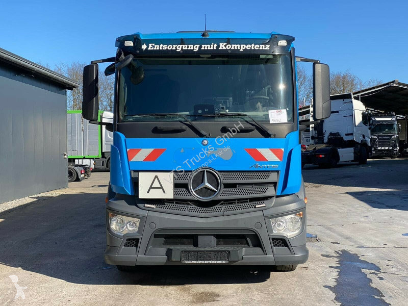 Engin de voirie Mercedes 2533 EU6 Zoeller...