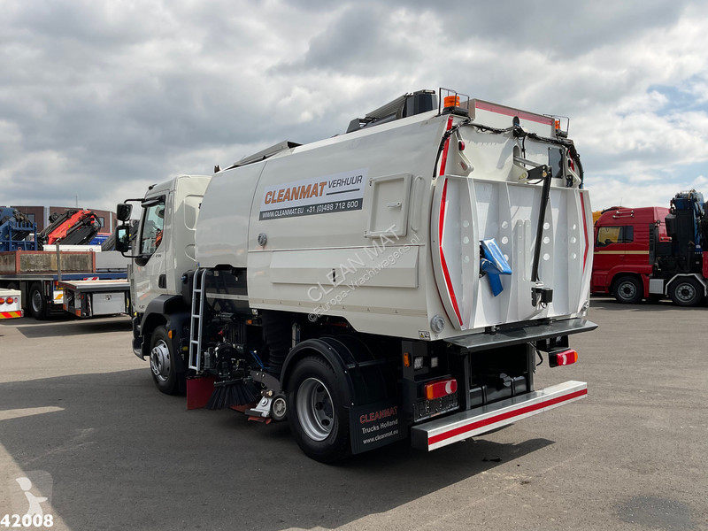 آلة لصيانة الطرق DAF FA  230 Johnston VT 650