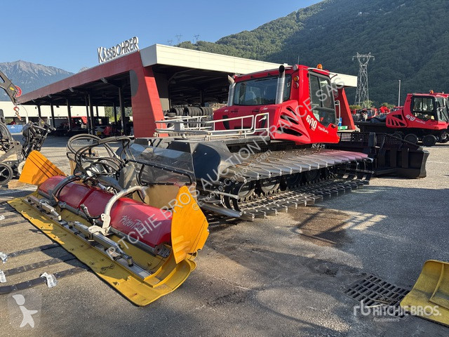 آلة لصيانة الطرق   Pisten Bully 600 Polar