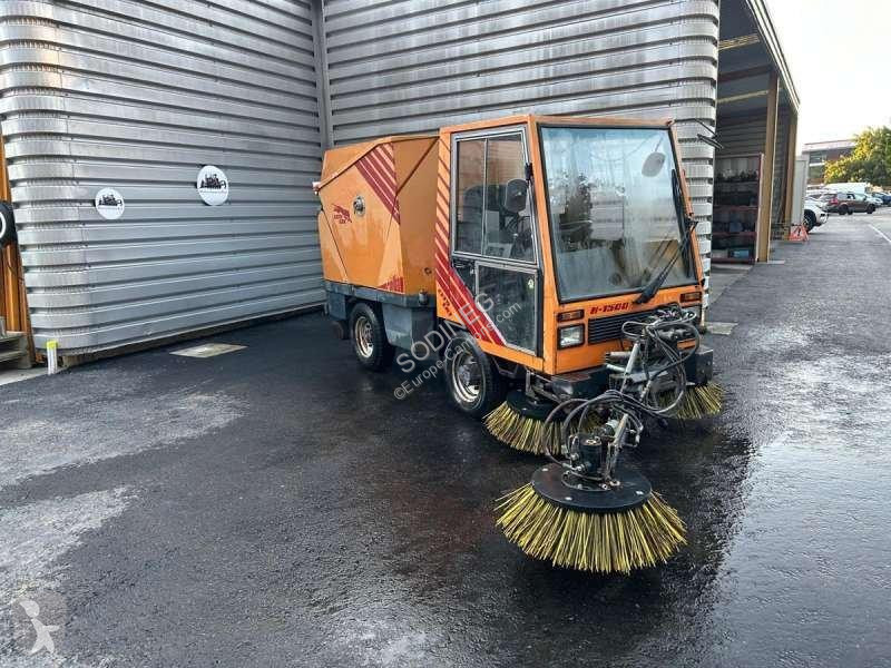 آلة لصيانة الطرق Rolba  K1500 CITY CAT