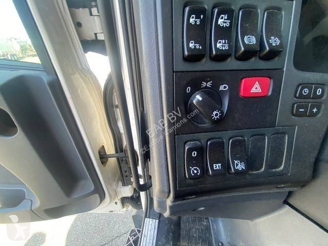 Engin de voirie Scania