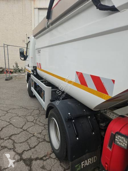Engin de voirie Mitsubishi Fuso