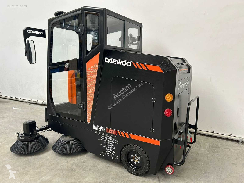Komunálne vozidlo Daewoo das100 veegmachine