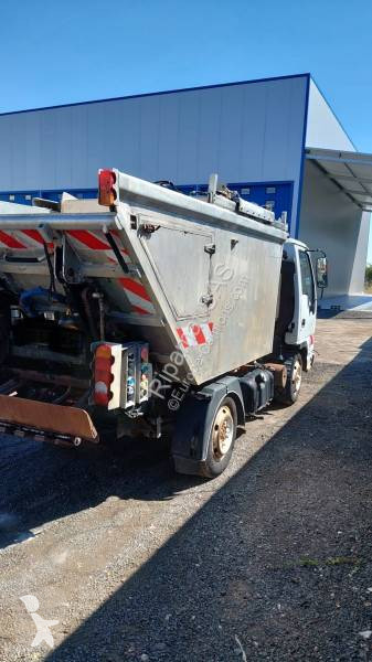 Коммунальная техника  Isuzu