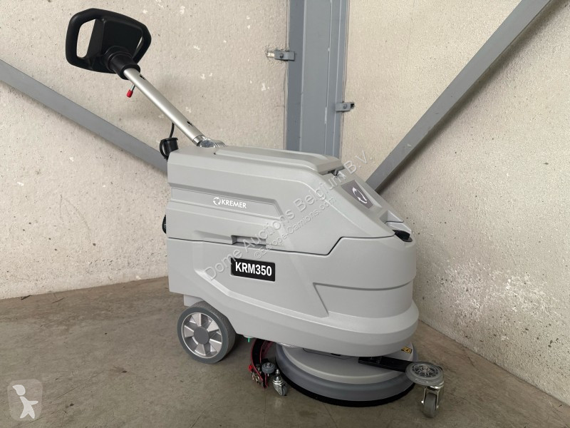 Комунальна техніка  KRM350
