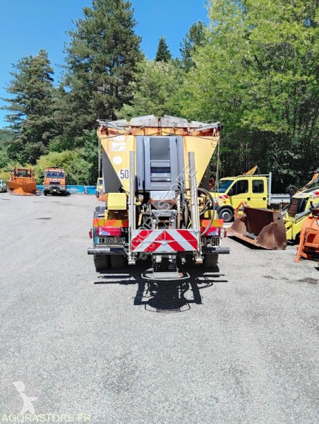 Engin de voirie  15.240
