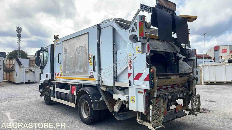 Útfenntartó-és-karbantartógép Iveco 120ELG20