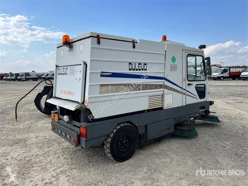 Vägmaskiner Dulevo 200/5 Sweeper Truck