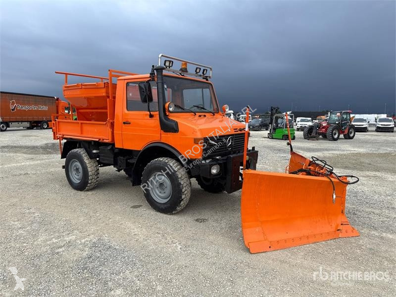 Коммунальная техника   Unimog