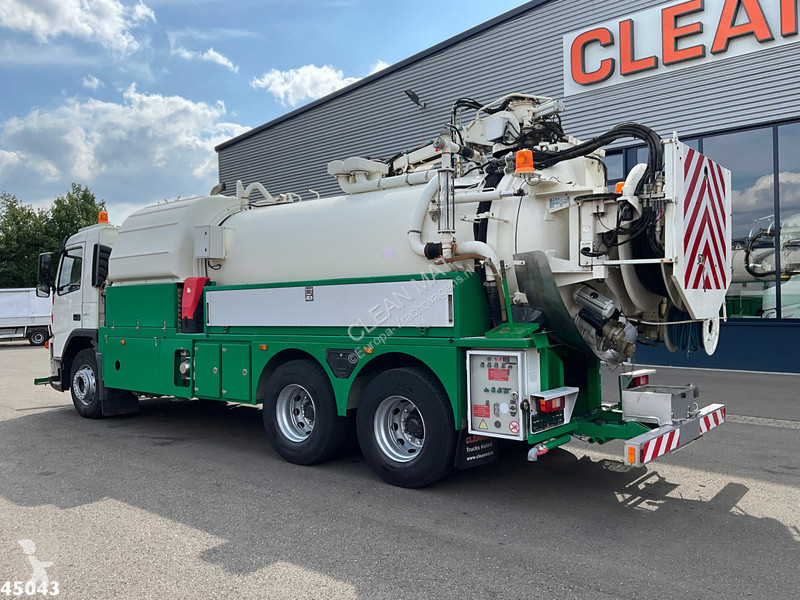 Engin de voirie Volvo 340 6x4 7m³ Combi...