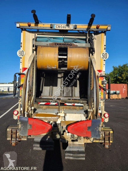 Vägmaskiner  CF75