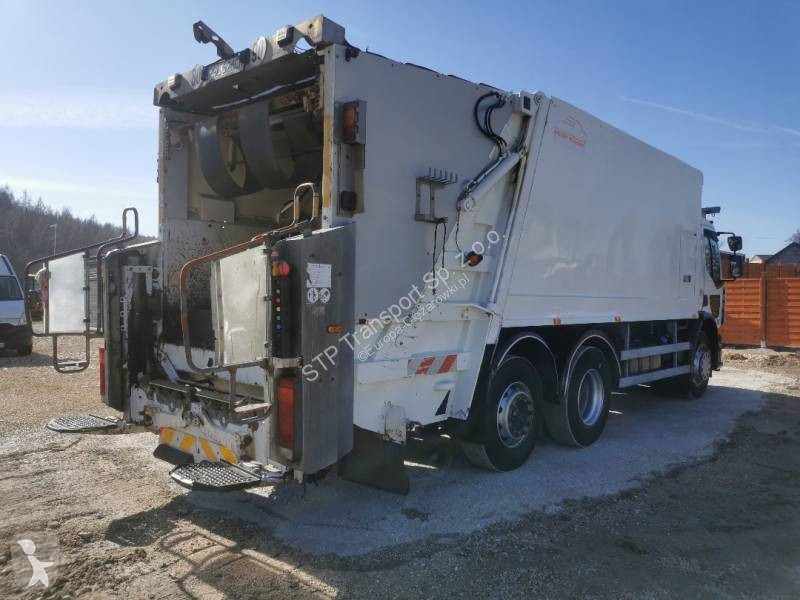 Vehículo de limpieza viaria Renault 320 DXI