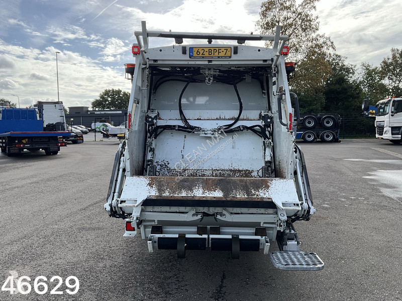 Vehículo de limpieza viaria Fuso 9C18 Zoeller...