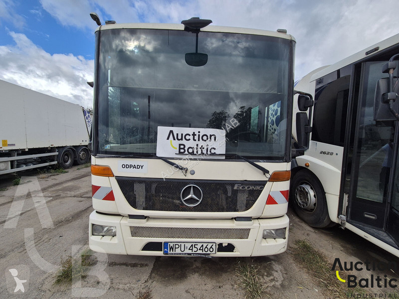 Engin de voirie Mercedes ECONIC