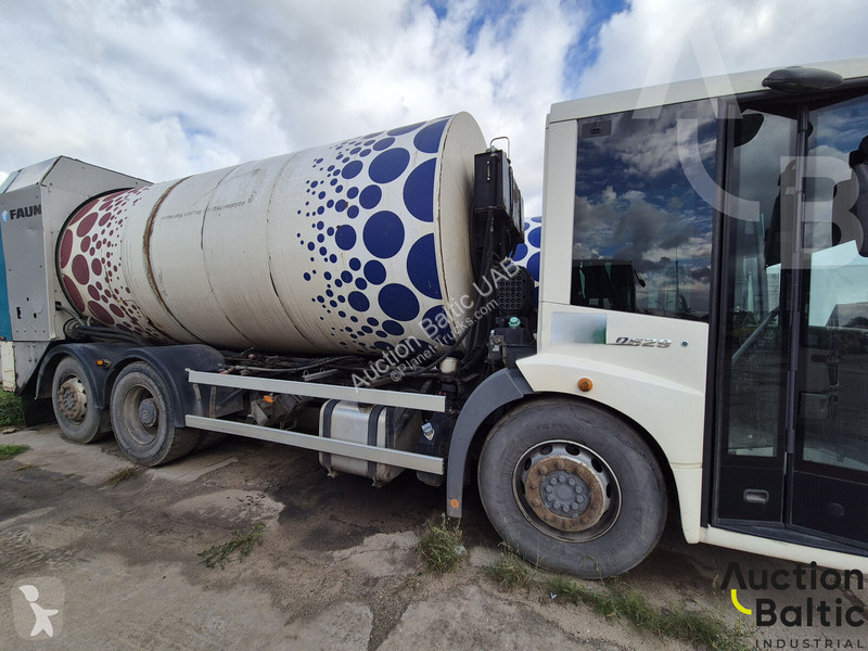 Engin de voirie Mercedes ECONIC