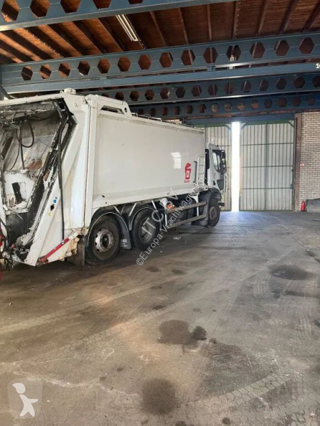 Engin de voirie Renault 280 280 dxi