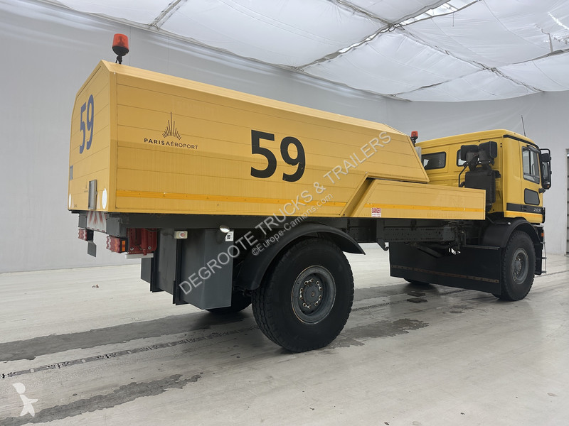 Mercedes 2031 - 4x4 sneeuwruimer road network...
