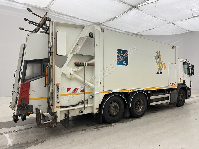 آلة لصيانة الطرق Scania 360 - 6x2
